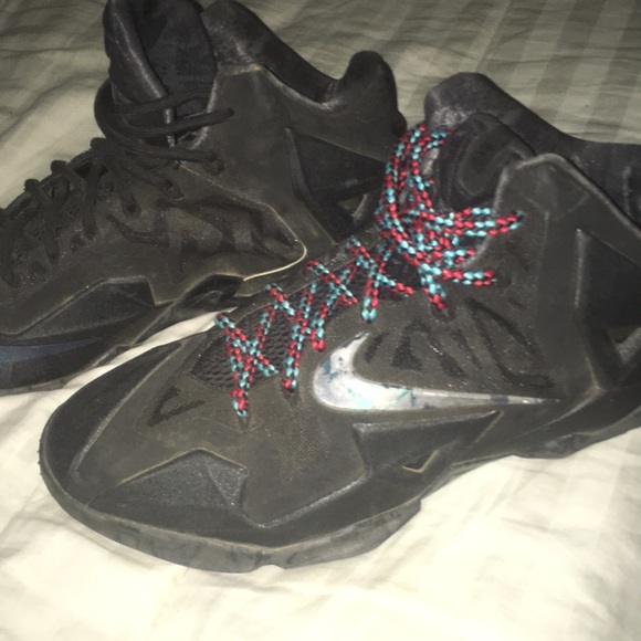 lebron 11 blackout